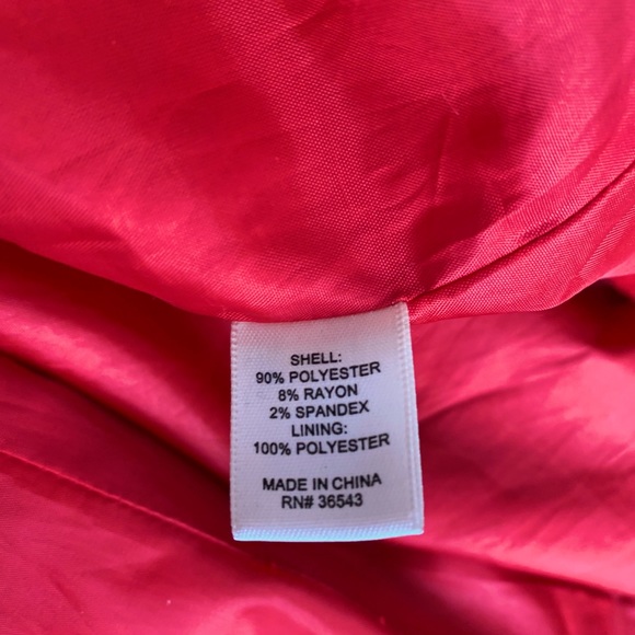 Bass Red Coat - Picture 6 of 6